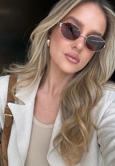 Oval-shaped Sunglasses in Golden Metal w/ Brown Lenses