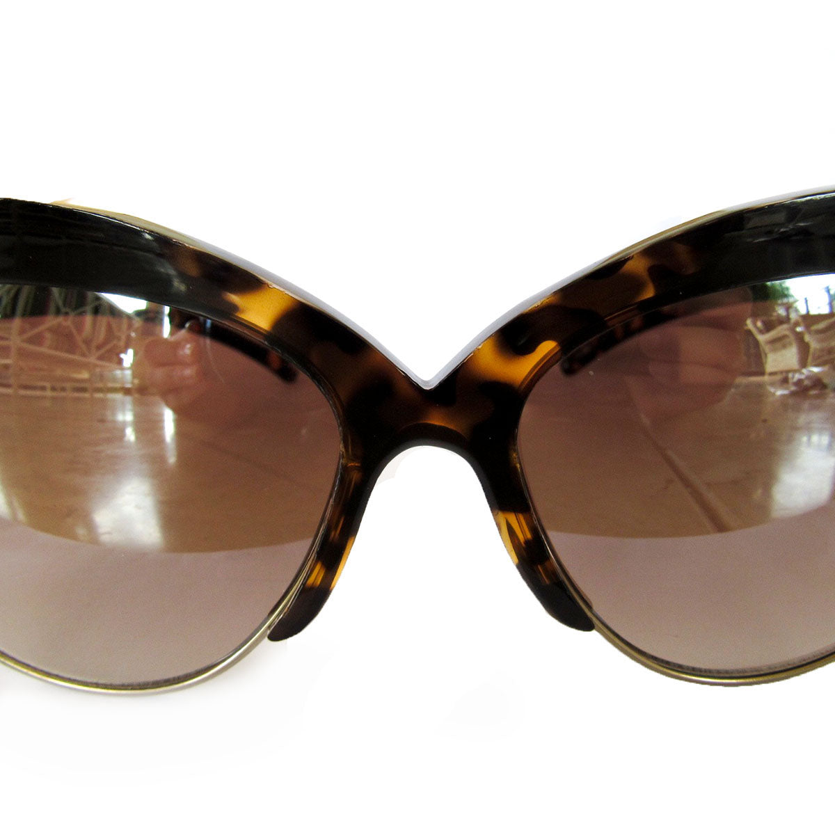 Medium Cat Eye Turtle Print and Black Coloured Sunglasses w/ Silver Mirrored Lenses