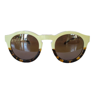 Round Turtle Print and Ivory Bicolored Sunglasses w/Silver Mirrored Lenses
